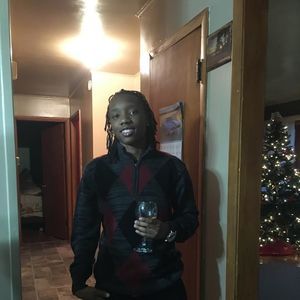 Meet your Posher, Toni